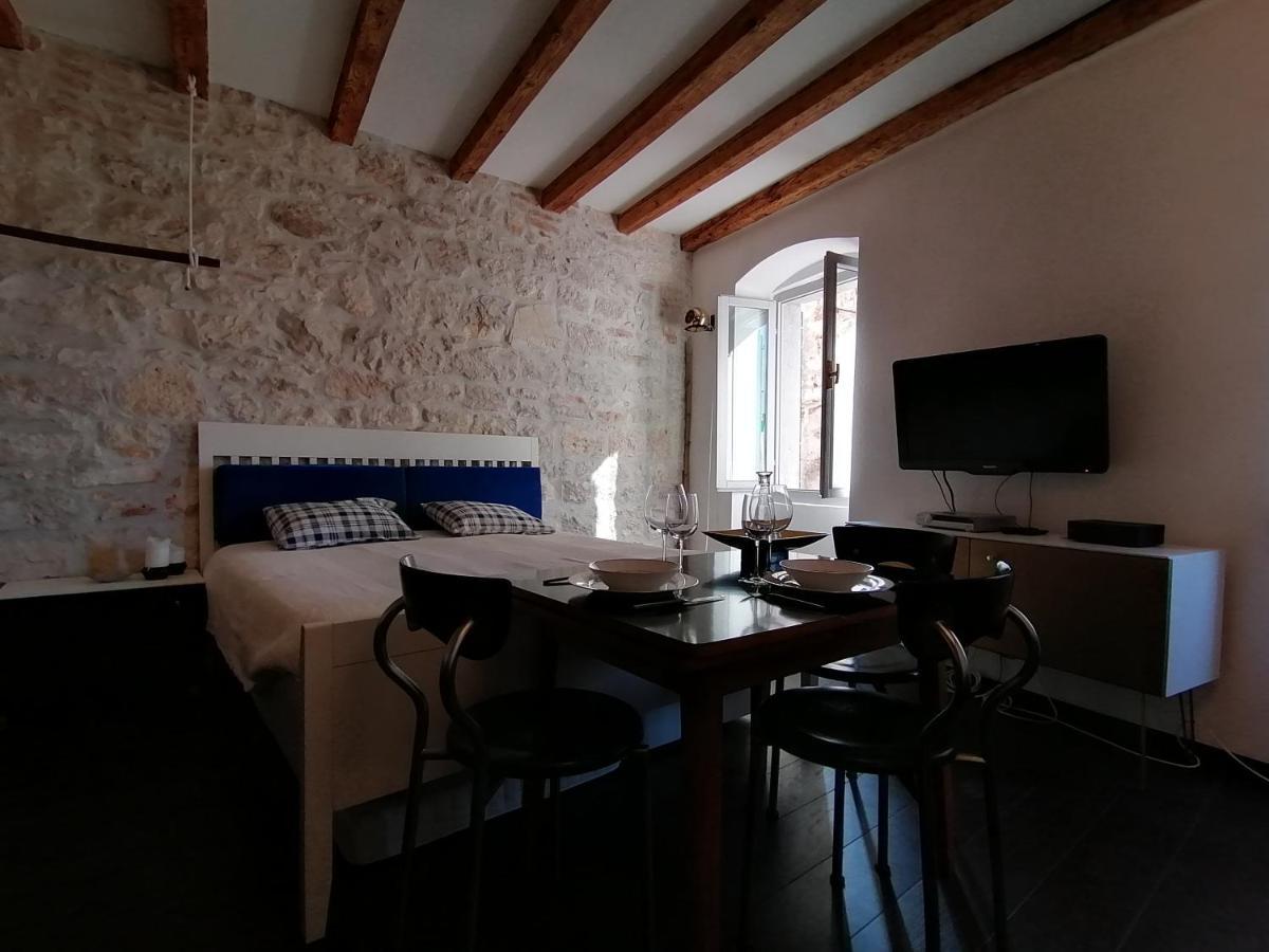 Glamour Apartment Sea View Rovinj Bagian luar foto
