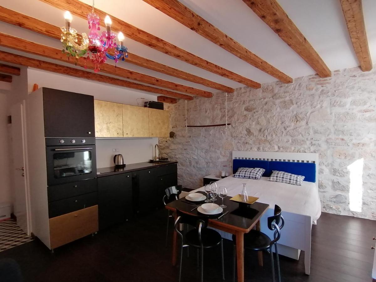 Glamour Apartment Sea View Rovinj Bagian luar foto