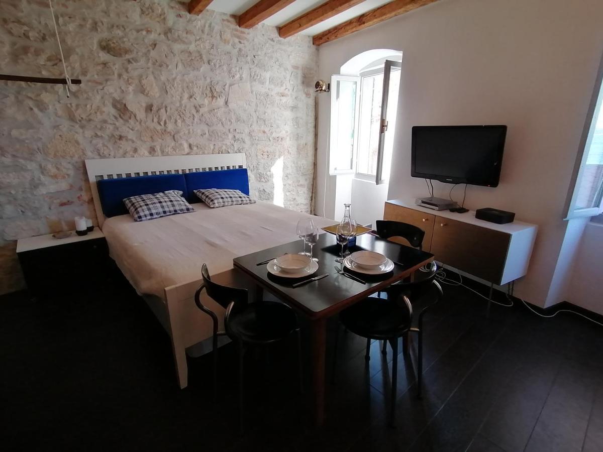 Glamour Apartment Sea View Rovinj Bagian luar foto