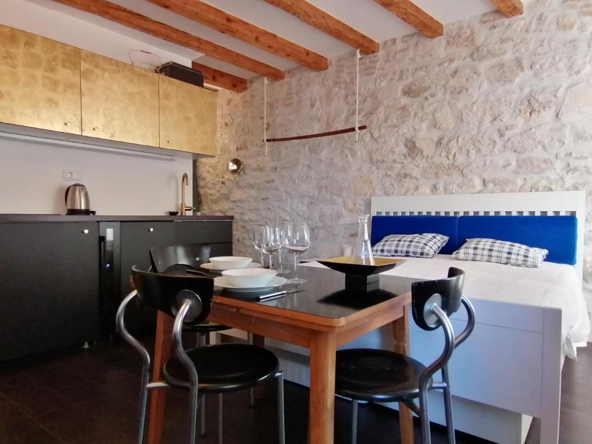 Glamour Apartment Sea View Rovinj Bagian luar foto